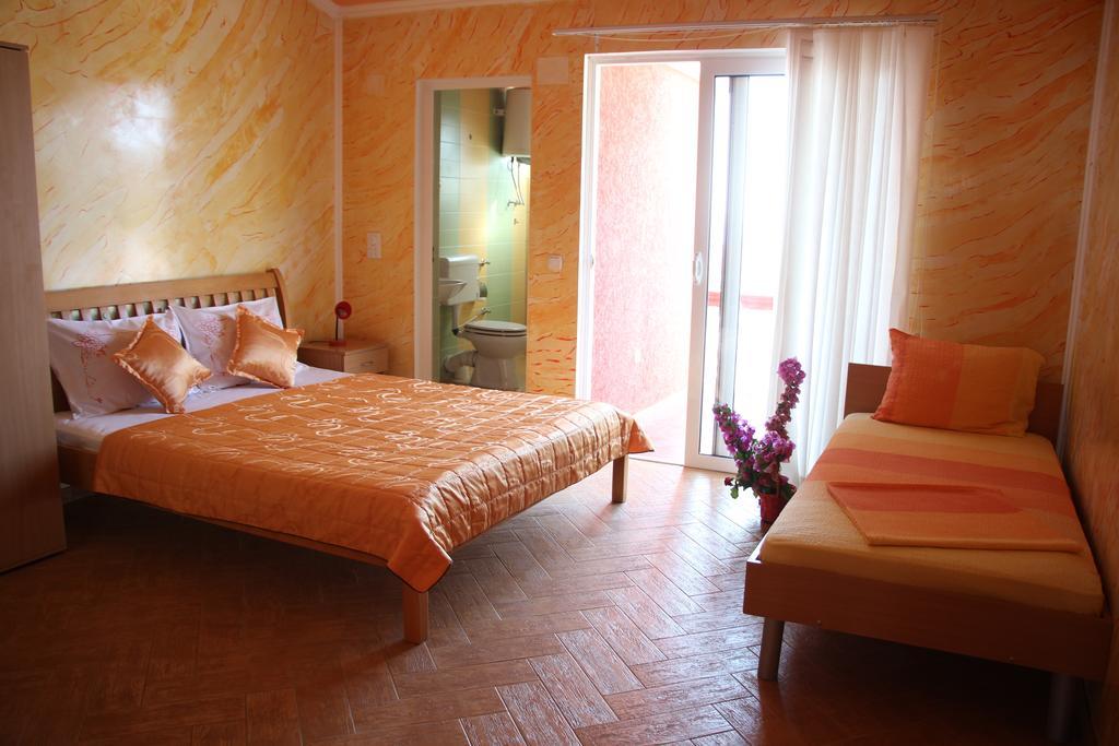 Alvanita Apartments Ulcinj Bagian luar foto