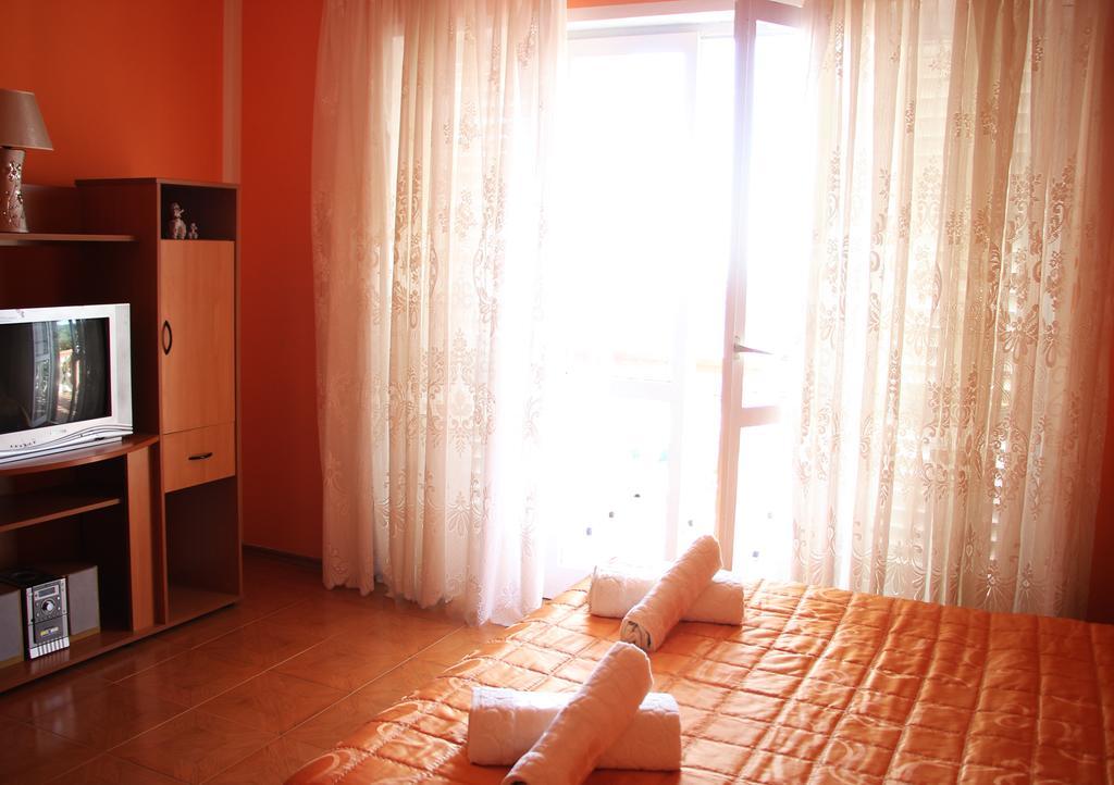 Alvanita Apartments Ulcinj Bagian luar foto