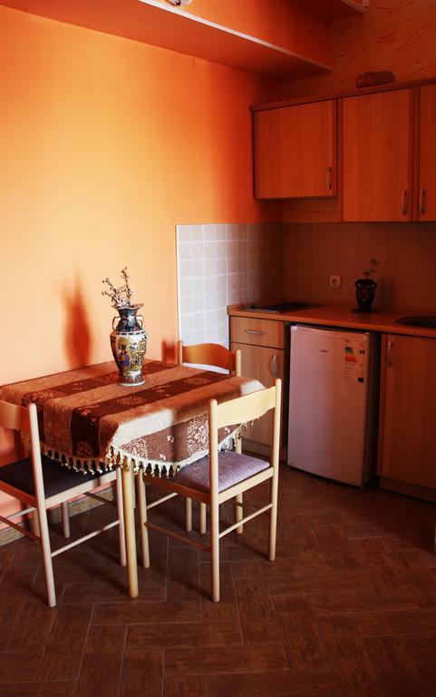 Alvanita Apartments Ulcinj Bagian luar foto