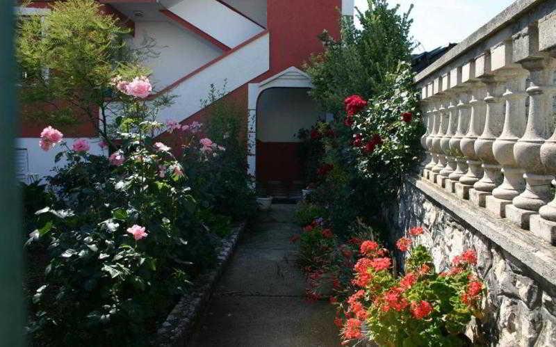 Alvanita Apartments Ulcinj Bagian luar foto