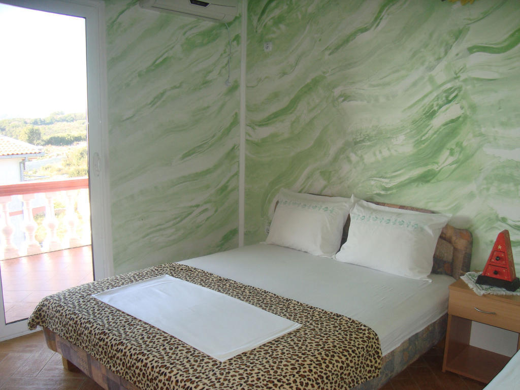 Alvanita Apartments Ulcinj Bagian luar foto