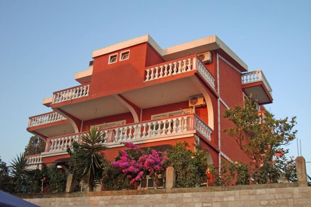 Alvanita Apartments Ulcinj Bagian luar foto